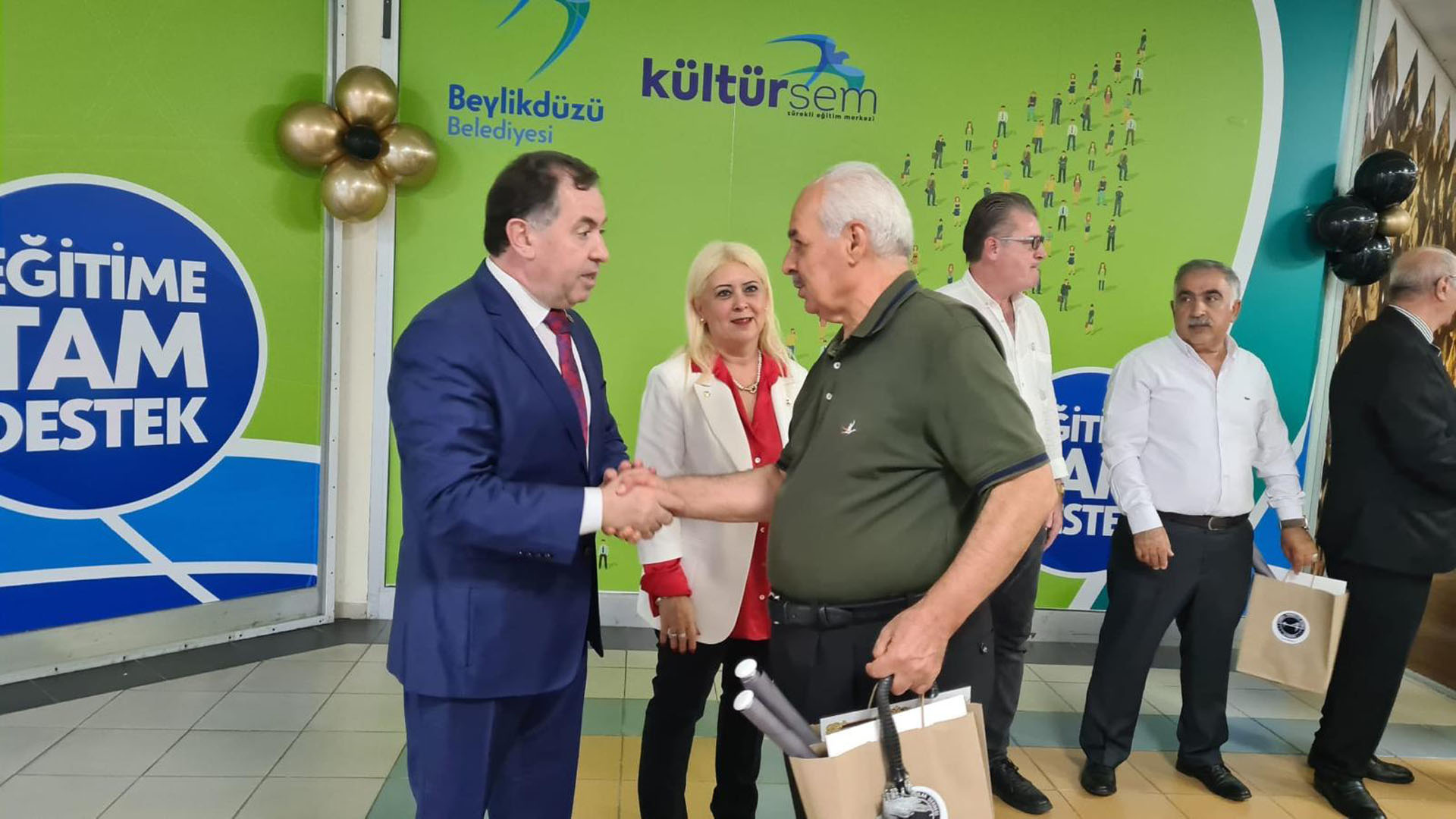 stanbul Emlaklar Dernei